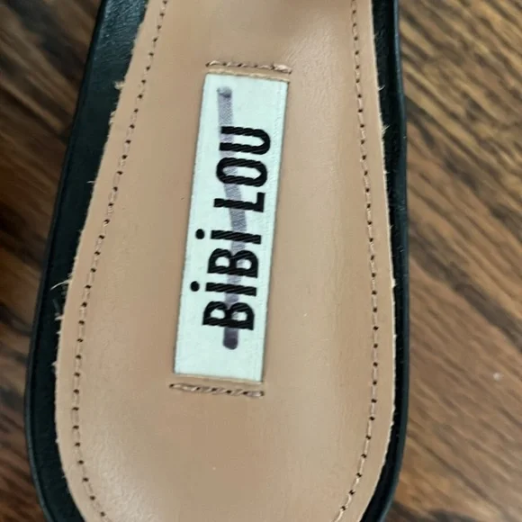 Bibi Lou size 39 Bar kitten heel black